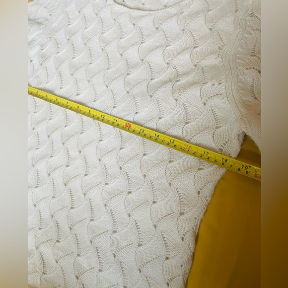 I. Magnin Women's Beige 100% Cashmere Sequin Sweater Size L - Picture 7 of 8